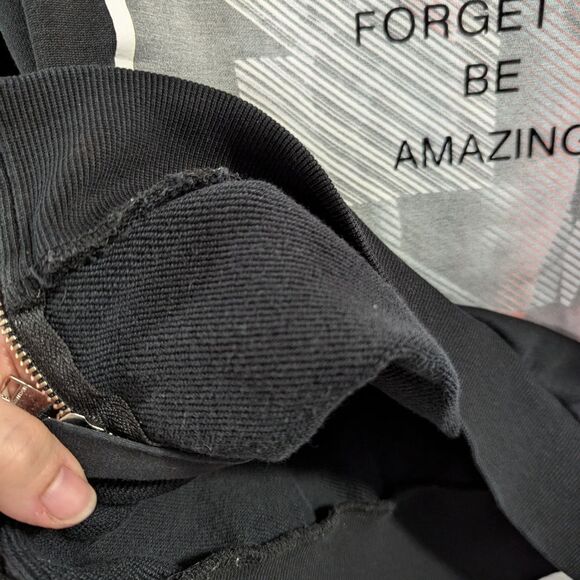 Hechter Paris Black red graphic "Amazing" cotton terry sweatshirt womens M - Picture 5 of 6